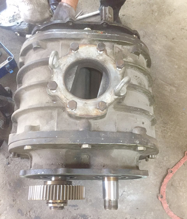 羅茨鼓風機維修